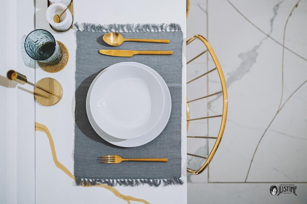 Suite Kintsugi By Justine Apartments Apartamento Turistico En Madrid Rio Zewnętrze zdjęcie